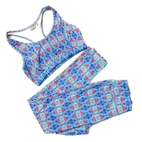 BeLive Other - BELIVE BRAND WORKOUT/YOGA SET